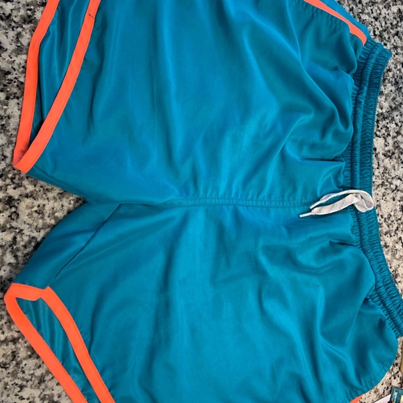 Chubbies Mesh Lined Made In USA Swim Trunks XXL Teal Neon - Picture 1 of 5